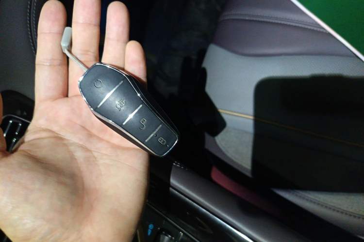 Used BYD Frigate 07 2023 DM-i 100KM Flagship Model Vehicle Key