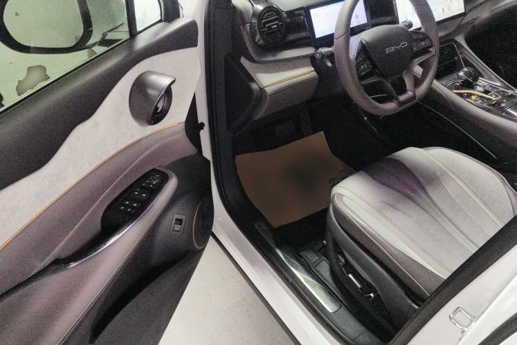 Used BYD Frigate 07 2023 DM-i 100KM Flagship Model Driver Seat