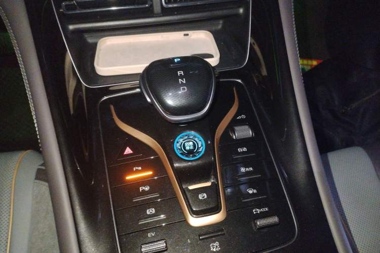 Used BYD Frigate 07 2023 DM-i 100KM Flagship Model Gear Lever