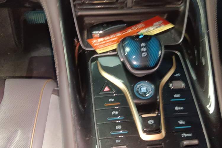 Used BYD Frigate 07 2023 DM-i 205KM Flagship Model Gear Lever
