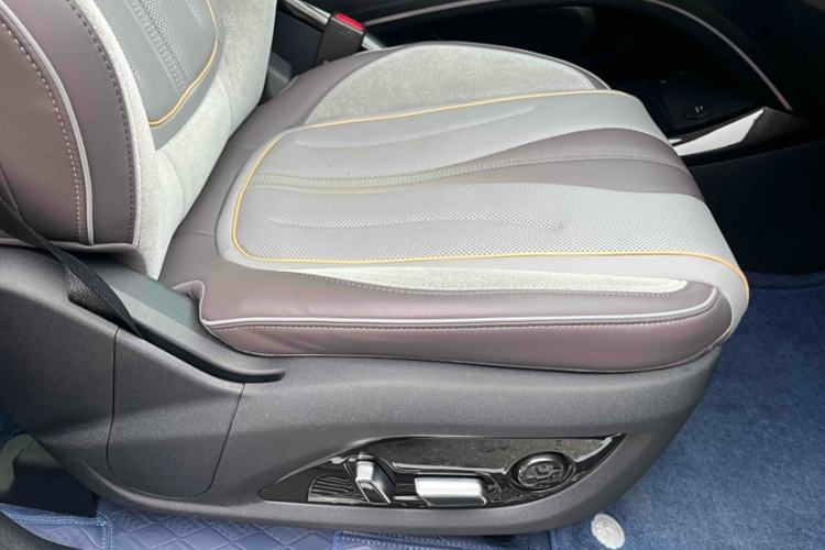 Used BYD Frigate 07 2023 DM-i 100KM Prestige Model Interior 10