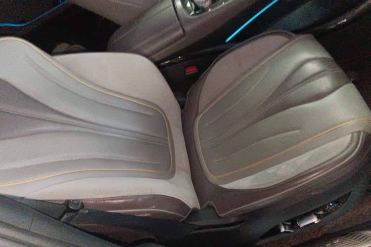 Used BYD Frigate 07 2023 DM-i 205KM Flagship Model Right Front Seat