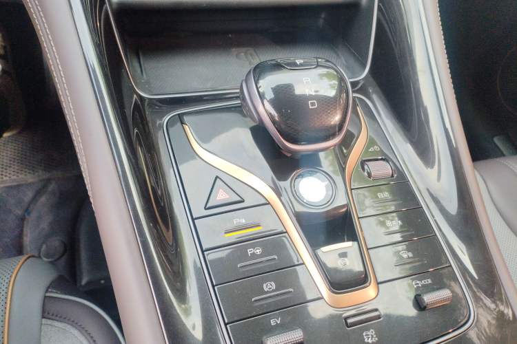 Used BYD Frigate 07 2023 DM-i 100KM Flagship Model Gear Lever