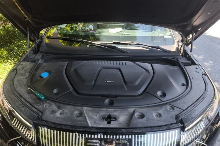Used BYD Frigate 07 2024 HONOR Edition DM-i 100KM Luxury Model Engine Bay