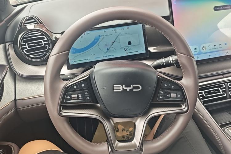 Used BYD Frigate 07 2024 HONOR Edition DM-i 100KM Luxury Model Steering Wheel