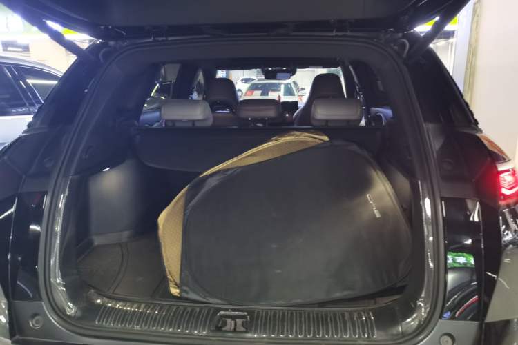 Used BYD Frigate 07 2024 HONOR Edition DM-i 100KM Luxury Model Trunk