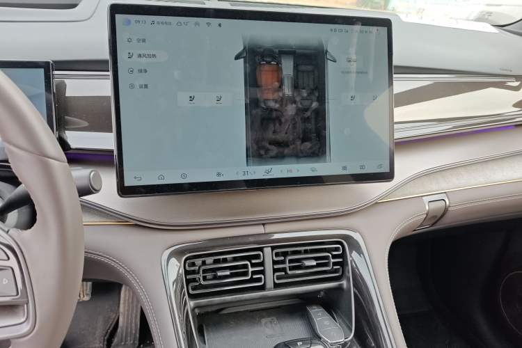 Used BYD Frigate 07 2024 HONOR Edition DM-i 205KM Flagship Model Audio And AC Panel