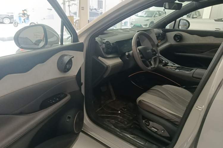 Used BYD Frigate 07 2024 HONOR Edition DM-i 205KM Flagship Model Driver Seat