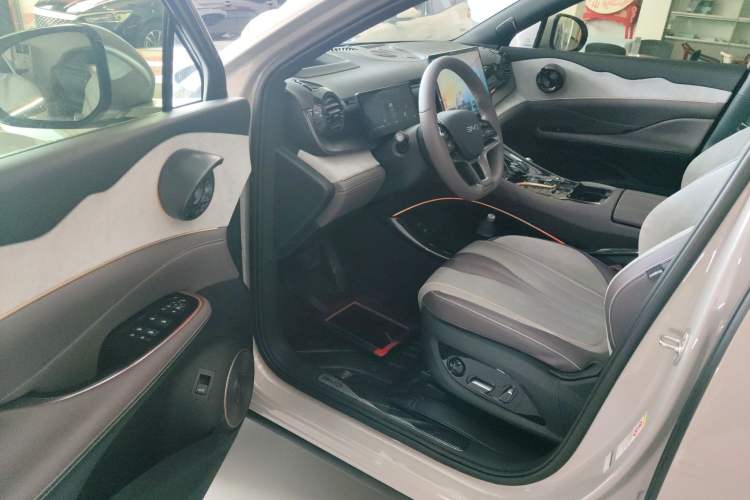 Used BYD Frigate 07 2024 Honor Edition DM-i 100KM Prestige Model Driver Seat