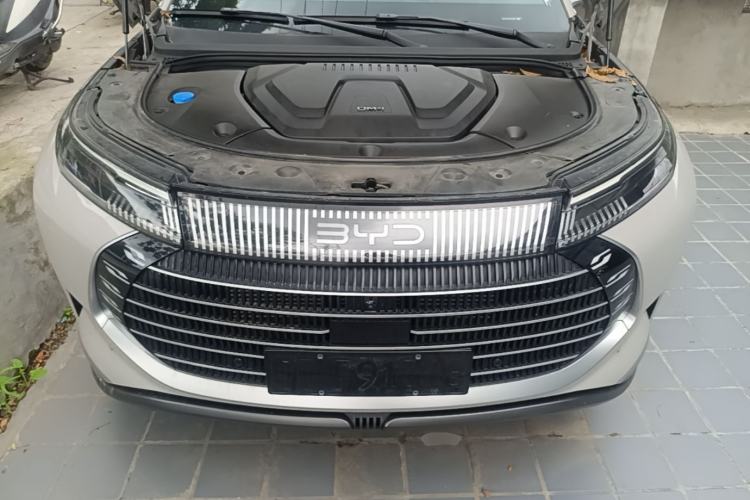 Used BYD Frigate 07 2024 HONOR Edition DM-i 205KM Flagship Model Engine Bay