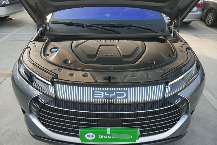 Used BYD Frigate 07 2024 HONOR Edition DM-i 100KM Luxury Model Engine Bay