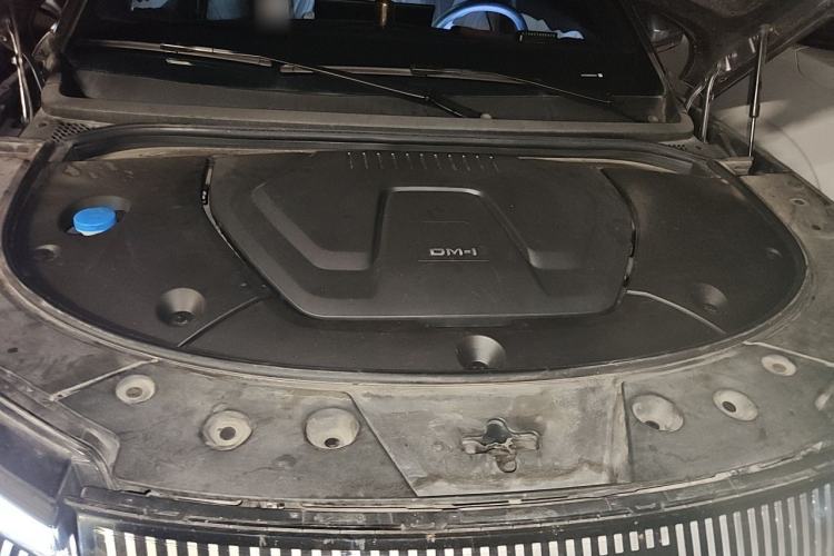 Used BYD Frigate 07 2024 Honor Edition DM-i 100KM Prestige Model Engine Bay