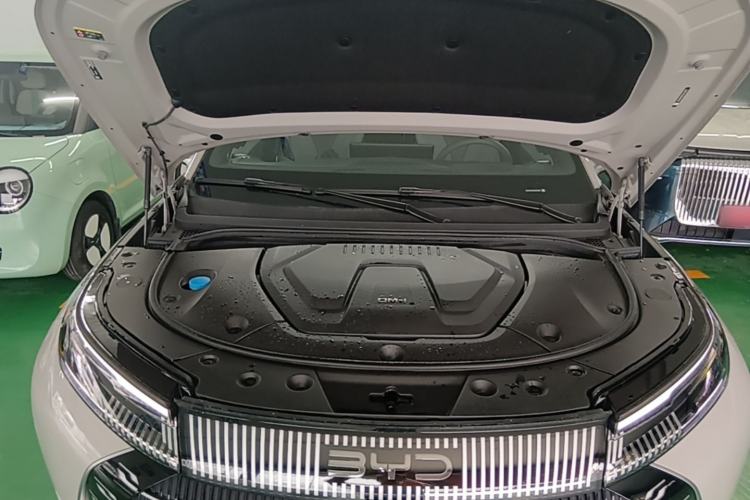 Used BYD Frigate 07 2024 HONOR Edition DM-i 205KM Flagship Model Engine Bay