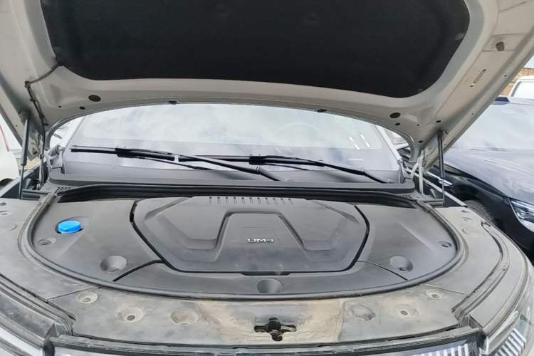Used BYD Frigate 07 2024 HONOR Edition DM-i 205KM Flagship Model Engine Bay
