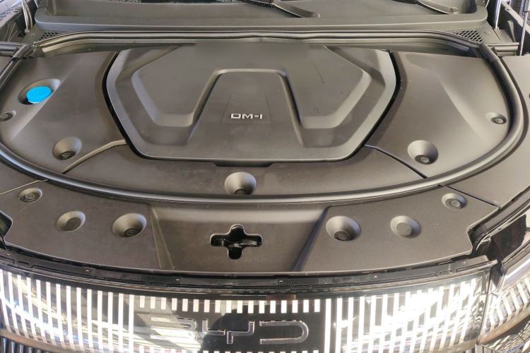 Used BYD Frigate 07 2024 HONOR Edition DM-i 100KM Luxury Model Engine Bay