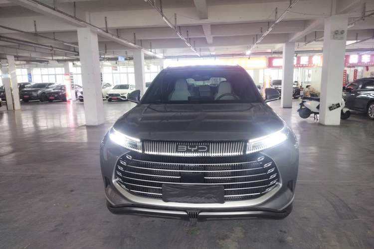 Used BYD Frigate 07 2024 HONOR Edition DM-i 100KM Luxury Model Front