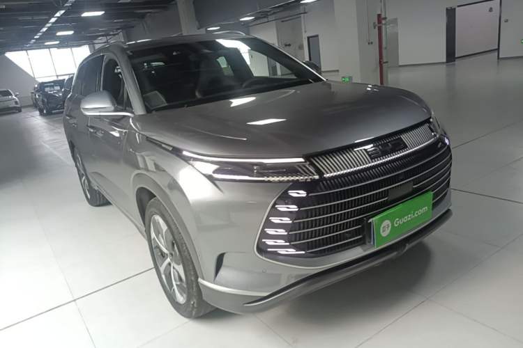 Used BYD Frigate 07 2024 HONOR Edition DM-i 205KM Flagship Model Front Right 45 Deg