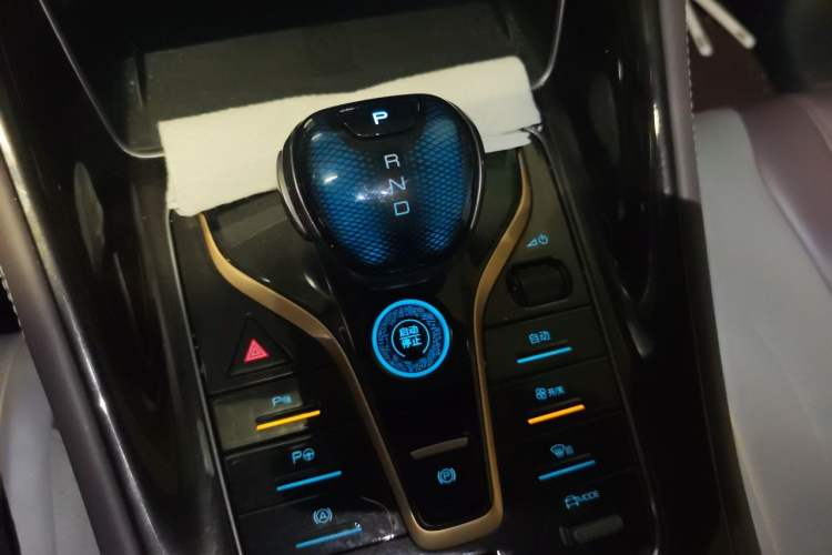 Used BYD Frigate 07 2024 HONOR Edition DM-i 205KM Flagship Model Gear Lever