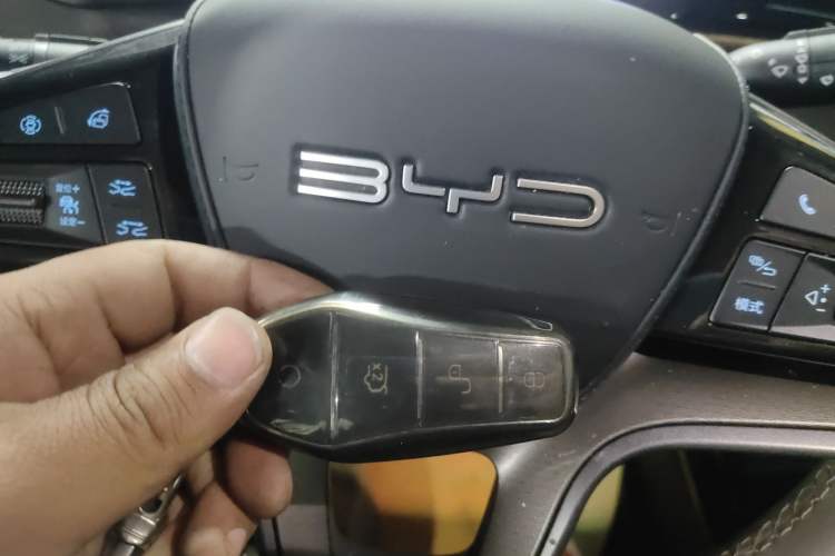 Used BYD Frigate 07 2024 HONOR Edition DM-i 100KM Luxury Model Interior 1