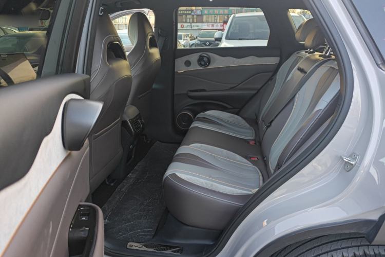 Used BYD Frigate 07 2024 HONOR Edition DM-i 205KM Flagship Model Interior 2