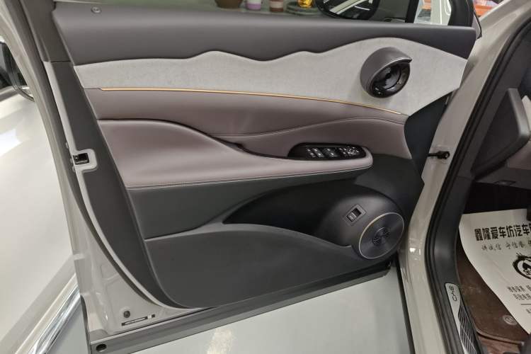 Used BYD Frigate 07 2024 HONOR Edition DM-i 205KM Flagship Model Left Front Door Interior
