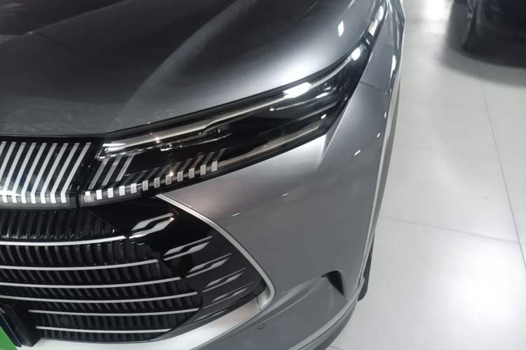 Used BYD Frigate 07 2024 HONOR Edition DM-i 205KM Flagship Model Left Front Headlight