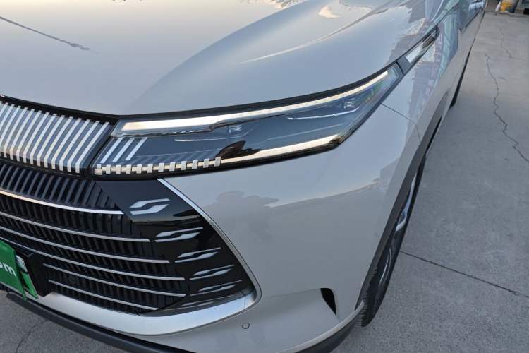 Used BYD Frigate 07 2024 HONOR Edition DM-i 205KM Flagship Model Left Front Headlight