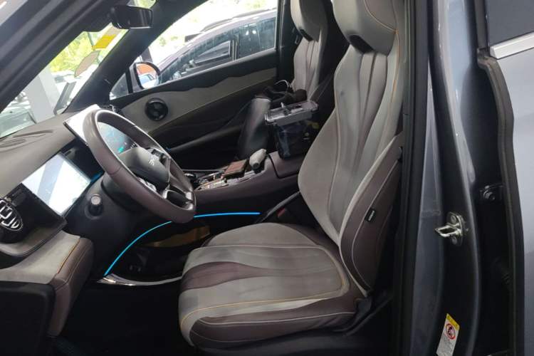 Used BYD Frigate 07 2024 HONOR Edition DM-i 205KM Flagship Model Left Front Seat