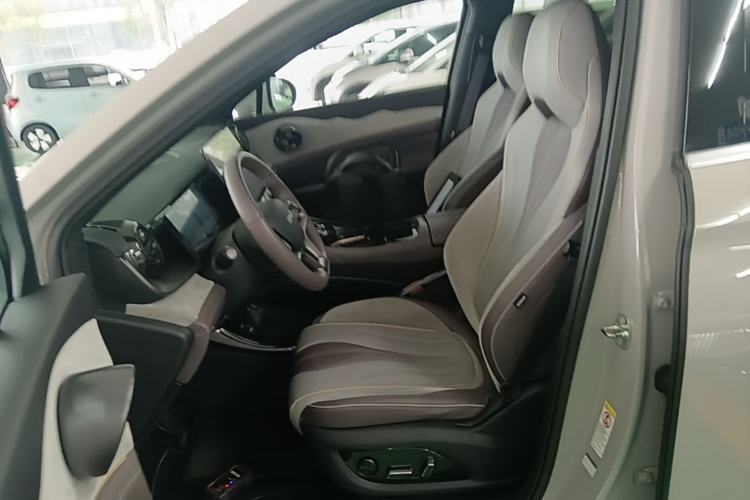 Used BYD Frigate 07 2024 HONOR Edition DM-i 205KM Flagship Model Left Front Seat
