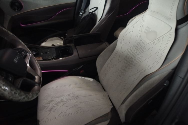 Used BYD Frigate 07 2024 HONOR Edition DM-i 100KM Luxury Model Left Front Seat