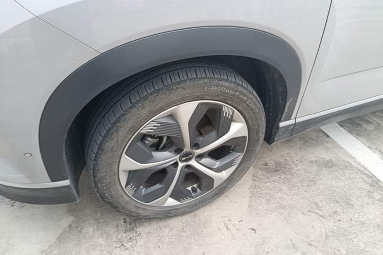 Used BYD Frigate 07 2024 HONOR Edition DM-i 205KM Flagship Model Left Front Wheel Hub