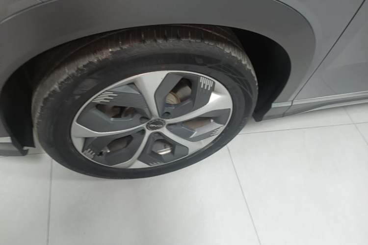 Used BYD Frigate 07 2024 HONOR Edition DM-i 205KM Flagship Model Left Front Wheel Hub