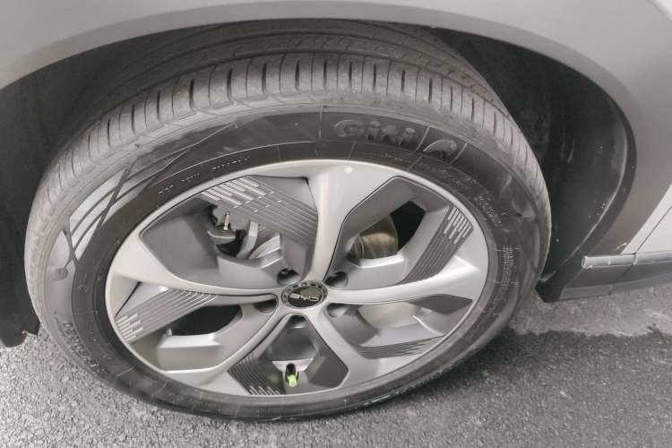 Used BYD Frigate 07 2024 HONOR Edition DM-i 100KM Luxury Model Left Front Wheel Hub