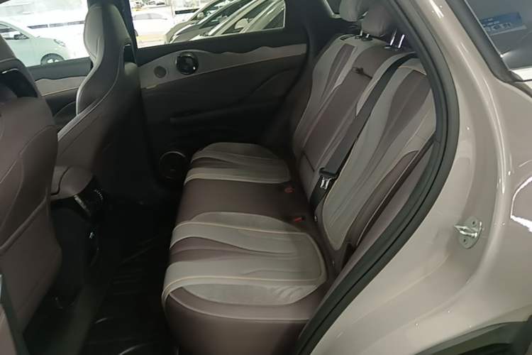 Used BYD Frigate 07 2024 HONOR Edition DM-i 205KM Flagship Model Left Rear Seat