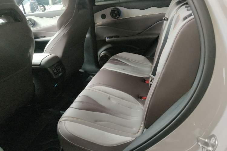 Used BYD Frigate 07 2024 HONOR Edition DM-i 100KM Luxury Model Left Rear Seat