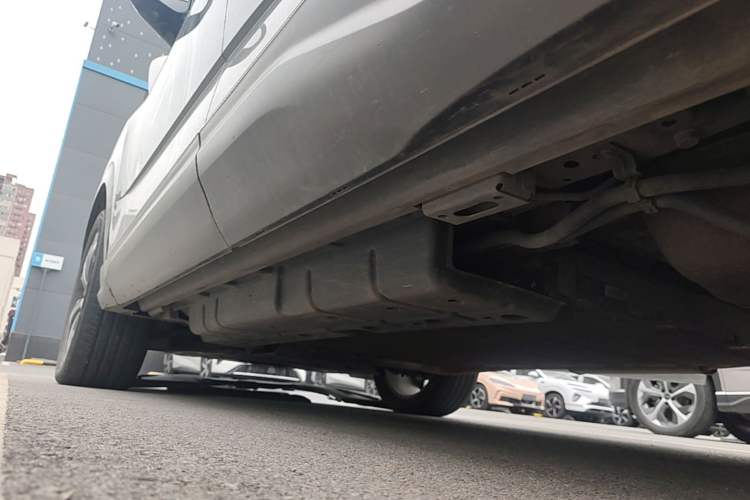 Used BYD Frigate 07 2024 HONOR Edition DM-i 100KM Luxury Model Left Side Sill