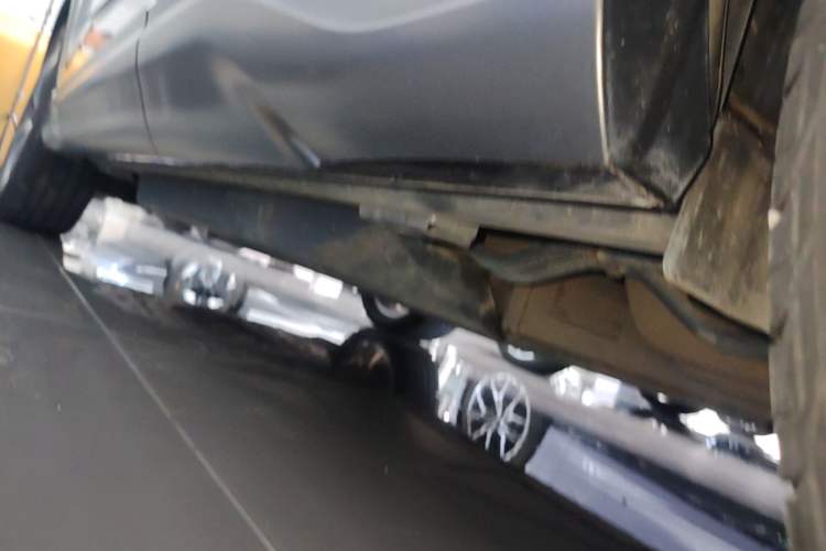 Used BYD Frigate 07 2024 HONOR Edition DM-i 205KM Flagship Model Left Side Sill