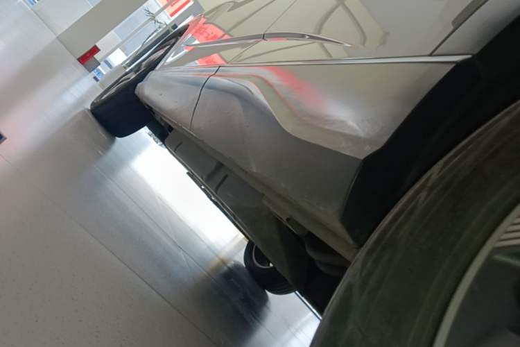 Used BYD Frigate 07 2024 HONOR Edition DM-i 205KM Flagship Model Left Side Sill