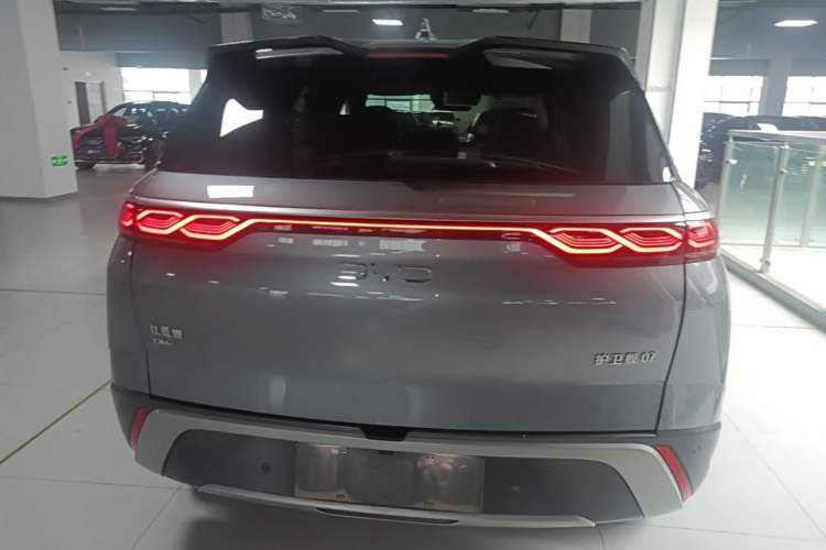 Used BYD Frigate 07 2024 HONOR Edition DM-i 205KM Flagship Model Rear