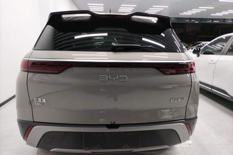 Used BYD Frigate 07 2024 HONOR Edition DM-i 205KM Flagship Model Rear