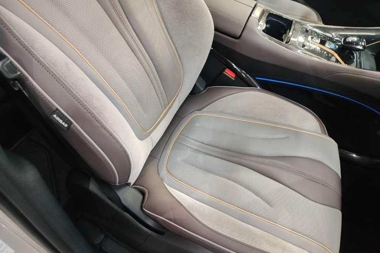 Used BYD Frigate 07 2024 Honor Edition DM-i 100KM Prestige Model Right Front Seat
