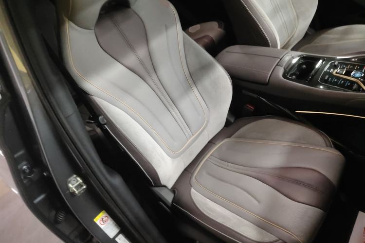 Used BYD Frigate 07 2024 HONOR Edition DM-i 100KM Luxury Model Right Front Seat