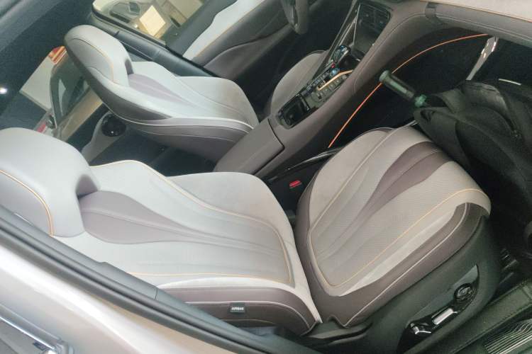 Used BYD Frigate 07 2024 Honor Edition DM-i 100KM Prestige Model Right Front Seat