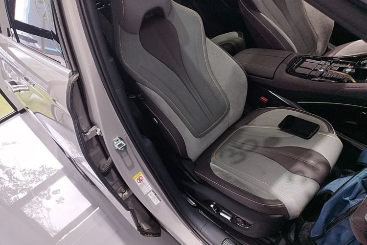 Used BYD Frigate 07 2024 Honor Edition DM-p 175KM All-Wheel-Drive Flagship Model Right Front Seat