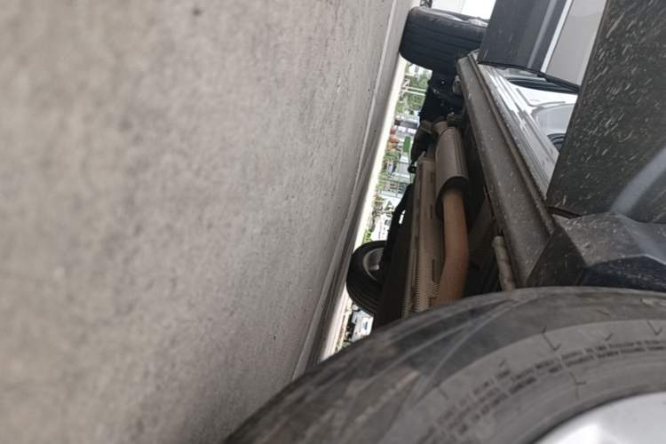Used BYD Frigate 07 2024 HONOR Edition DM-i 205KM Flagship Model Right Side Sill
