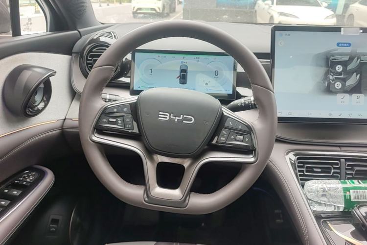 Used BYD Frigate 07 2024 HONOR Edition DM-i 100KM Luxury Model Steering Wheel