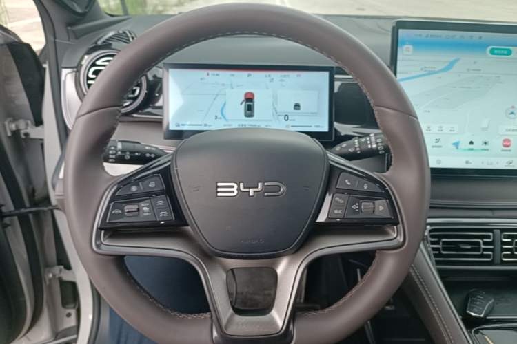 Used BYD Frigate 07 2024 HONOR Edition DM-i 205KM Flagship Model Steering Wheel
