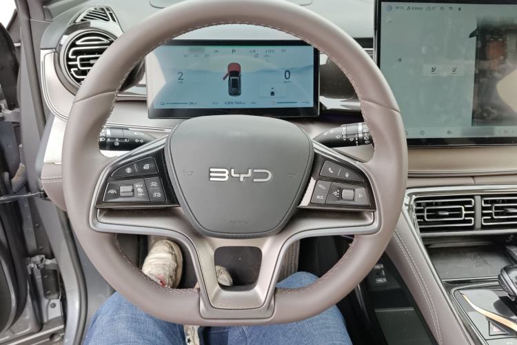Used BYD Frigate 07 2024 HONOR Edition DM-i 205KM Flagship Model Steering Wheel