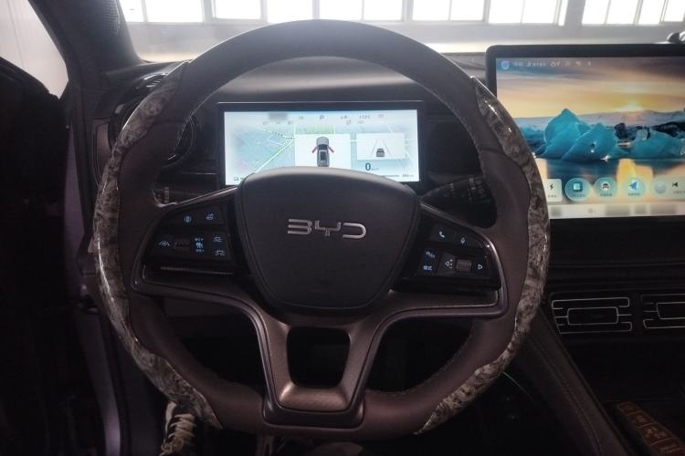 Used BYD Frigate 07 2024 HONOR Edition DM-i 100KM Luxury Model Steering Wheel