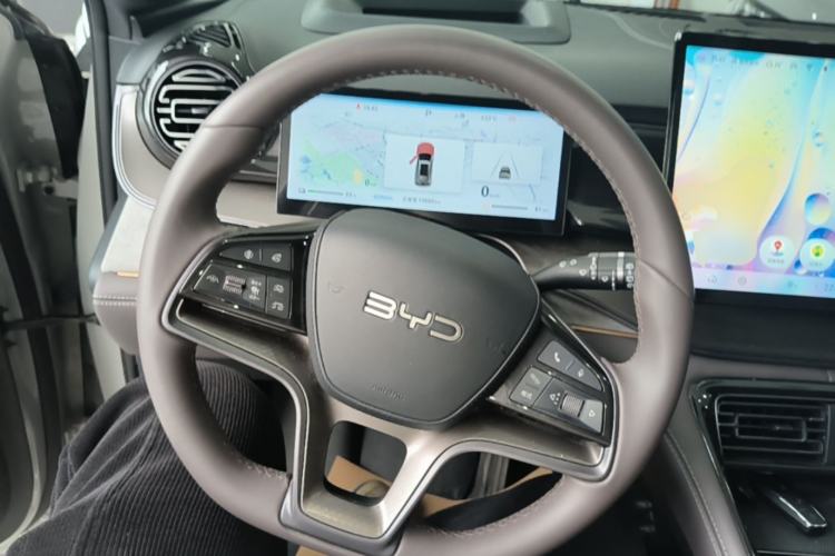 Used BYD Frigate 07 2024 HONOR Edition DM-i 205KM Flagship Model Steering Wheel